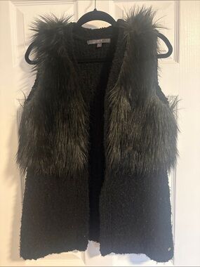 3/$25 Guess Black Faux Fur and Boucle Vest
